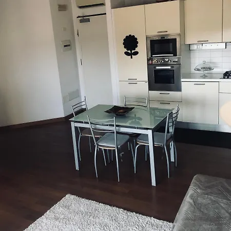 Privata Con Bagno Su Condiviso メストレ