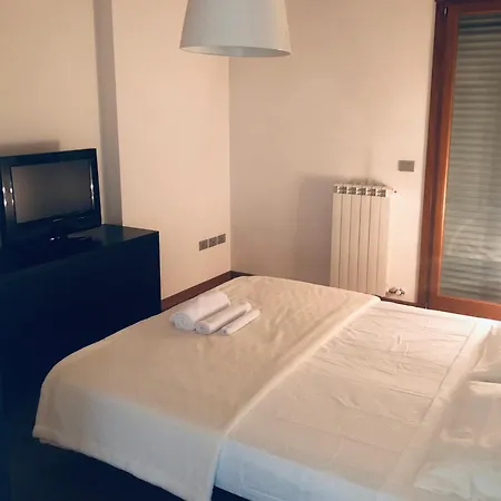 Privata Con Bagno Su Condiviso * Mestre
